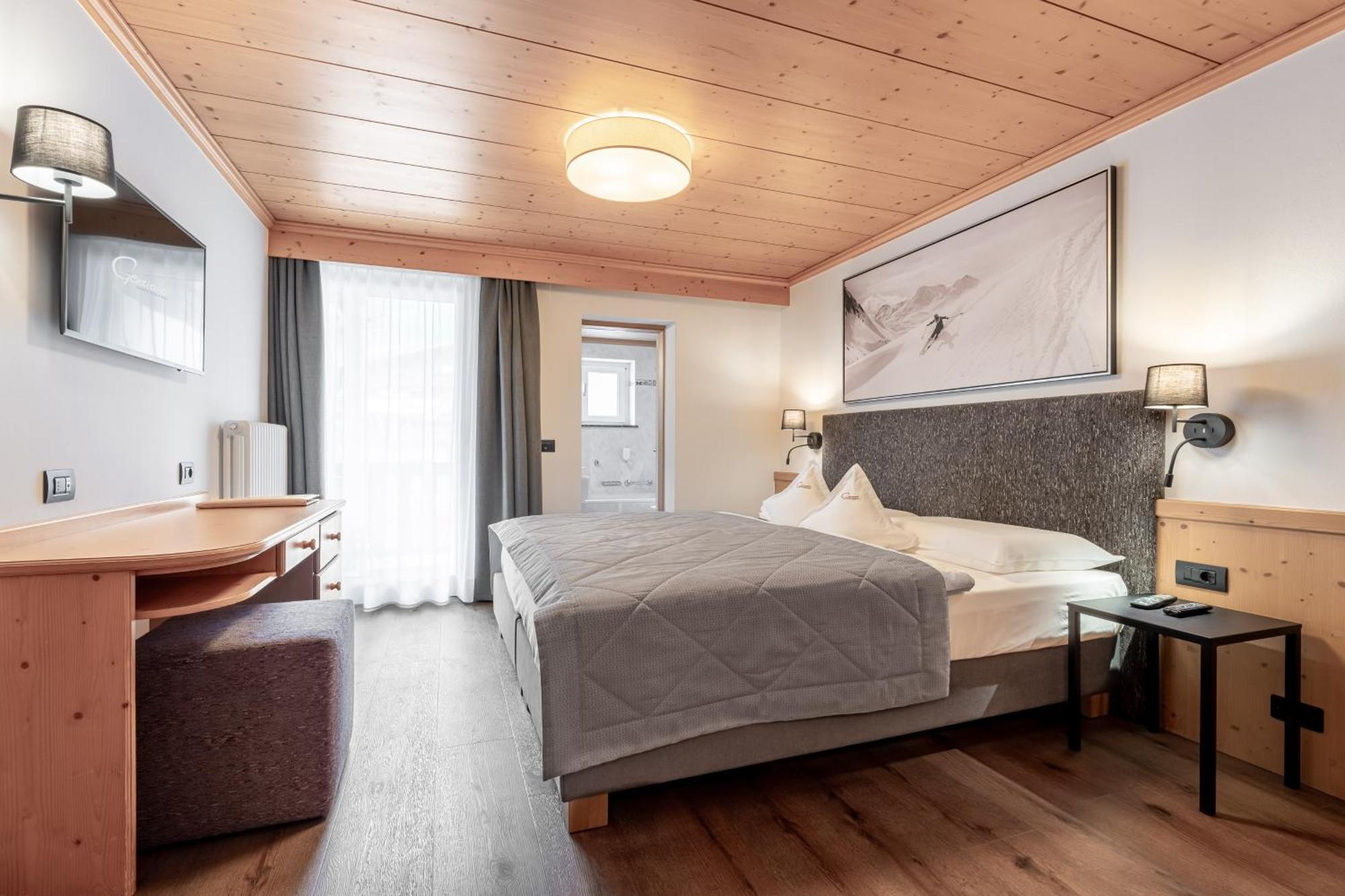 Hotel Genziana Сельва-ди-Валь-Гардена Экстерьер фото